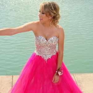 Camille La Vie Gown in Hot Pink